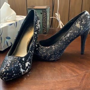Black sequin 4” heels